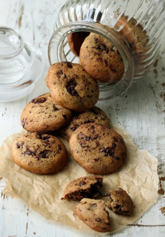 Chocolate chip cookies