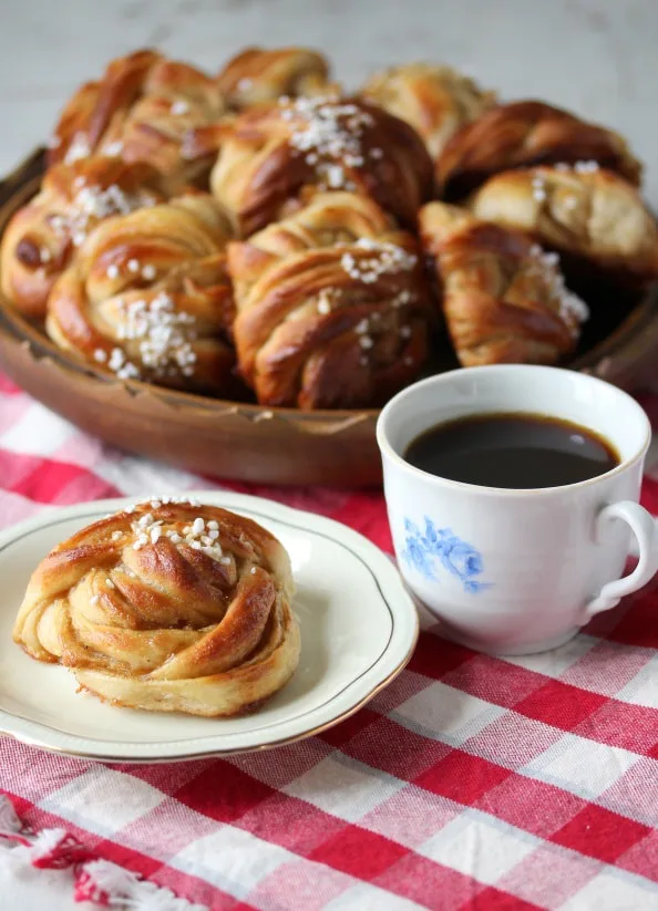 Skikkelig saftige kanelboller